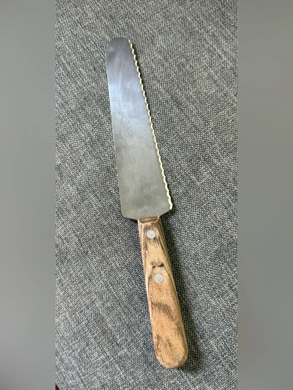 R.H. Forschner Victorinox Made in Switzerland Serrated Edge Wood Handle Slicer